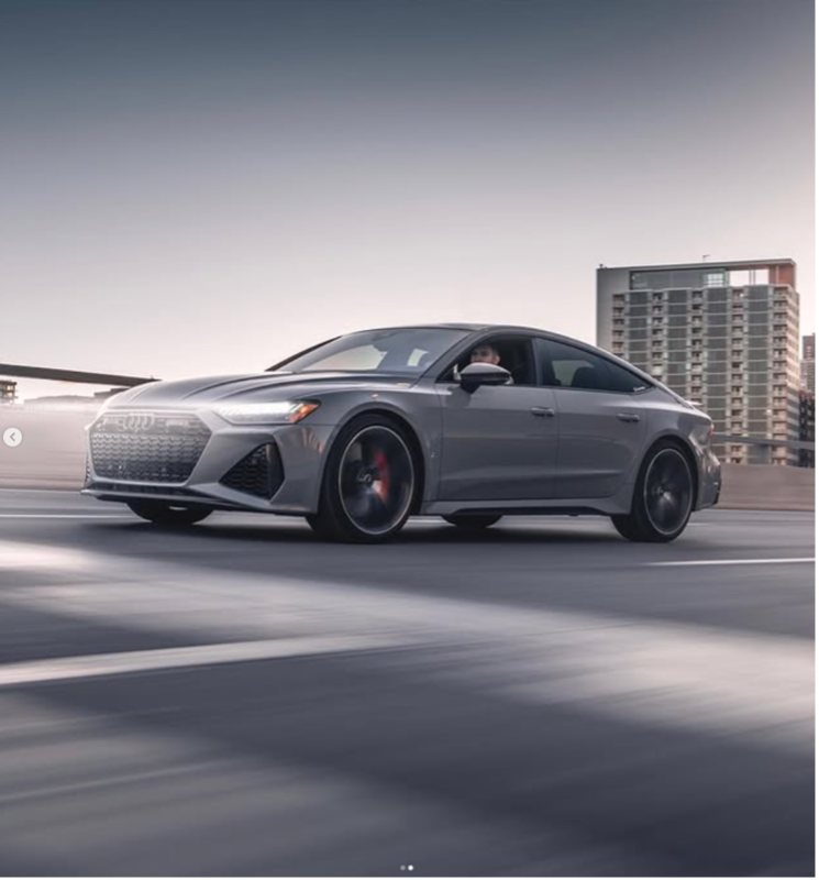 Des publications Instagram de l'influenceur @yulpronos qui démontre son rythme de vie à l’aide des paris sportifs. CRÉDIT : @yulpronos